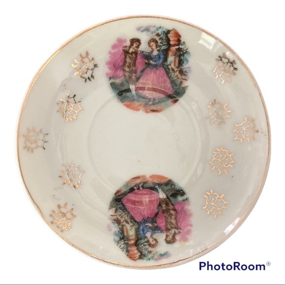 Set of 5 Vintage English Tea Cups and Saucers made in Japan. - Picture 3 of 13